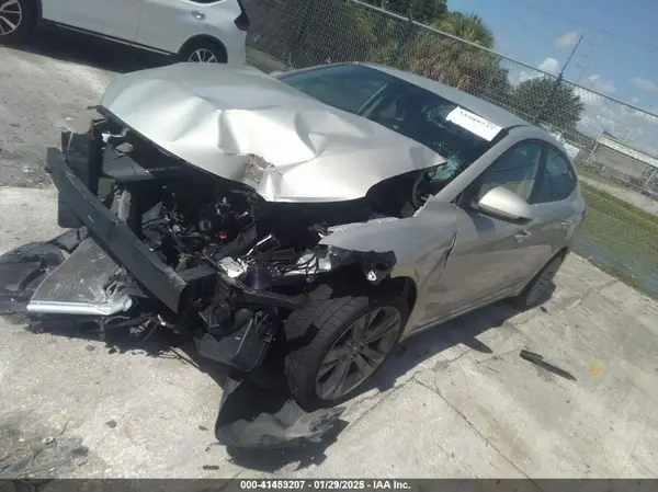 KMHD84LF0HU191162 2017 HYUNDAI ELANTRA - Image 2