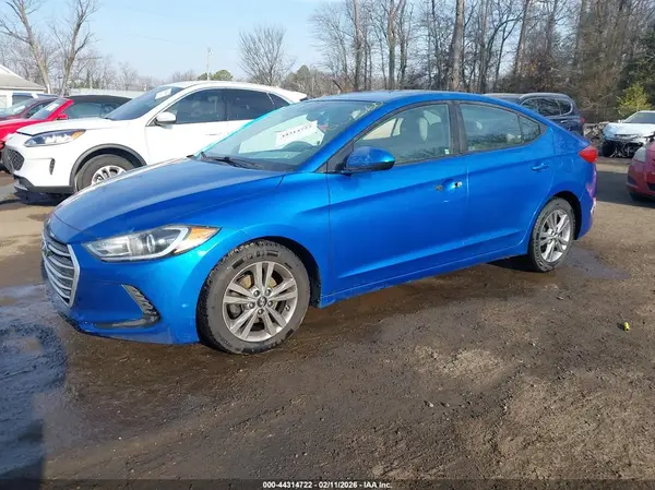 KMHD84LF0HU192862 2017 HYUNDAI ELANTRA - Image 2