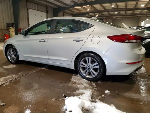 KMHD84LF0HU194854 2017 HYUNDAI ELANTRA - Image 2
