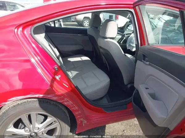 KMHD84LF0HU207389 2017 HYUNDAI ELANTRA - Image 8