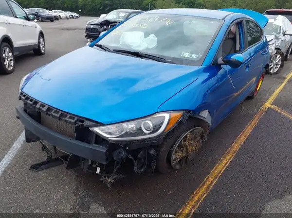 KMHD84LF0HU207649 2017 HYUNDAI ELANTRA - Image 2