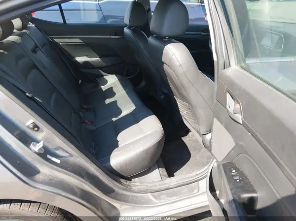 KMHD84LF0HU209272 2017 HYUNDAI ELANTRA - Image 8