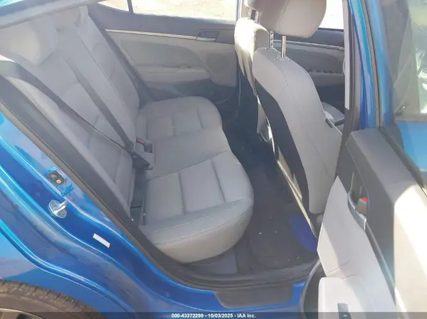 KMHD84LF0HU224547 2017 HYUNDAI ELANTRA - Image 8