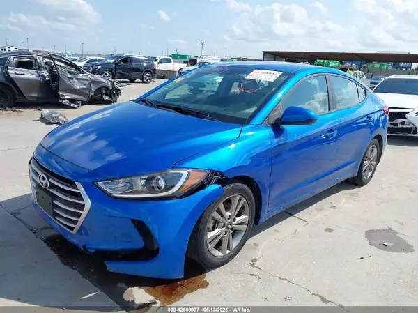 KMHD84LF0HU224614 2017 HYUNDAI ELANTRA - Image 2