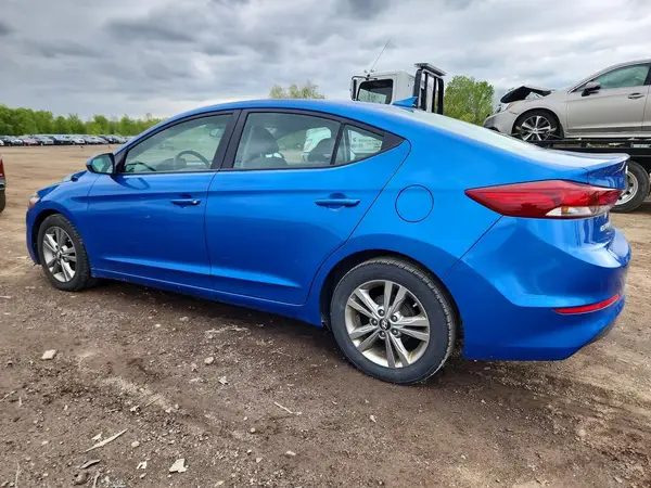 KMHD84LF0HU225472 2017 HYUNDAI ELANTRA - Image 2