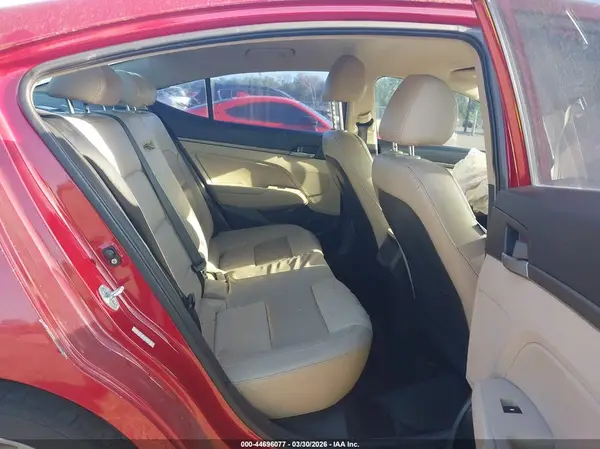 KMHD84LF0HU227397 2017 HYUNDAI ELANTRA - Image 8