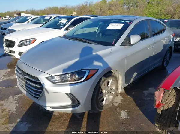 KMHD84LF0HU237430 2017 HYUNDAI ELANTRA - Image 2