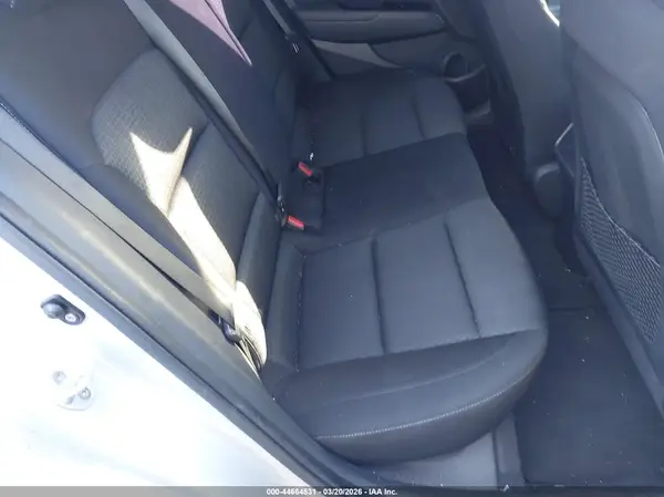 KMHD84LF0HU237430 2017 HYUNDAI ELANTRA - Image 8