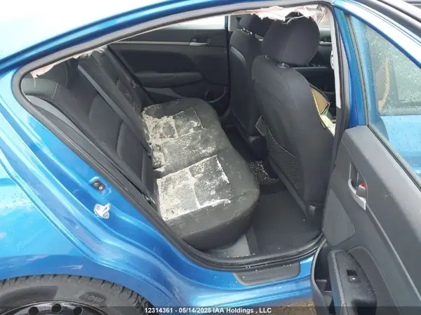KMHD84LF0HU239422 2017 HYUNDAI ELANTRA - Image 8