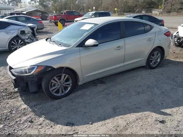KMHD84LF0HU246001 2017 HYUNDAI ELANTRA - Image 2