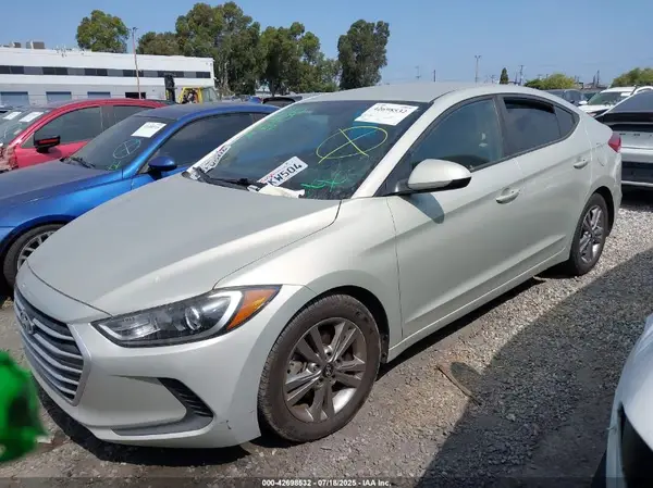 KMHD84LF0HU246063 2017 HYUNDAI ELANTRA - Image 2