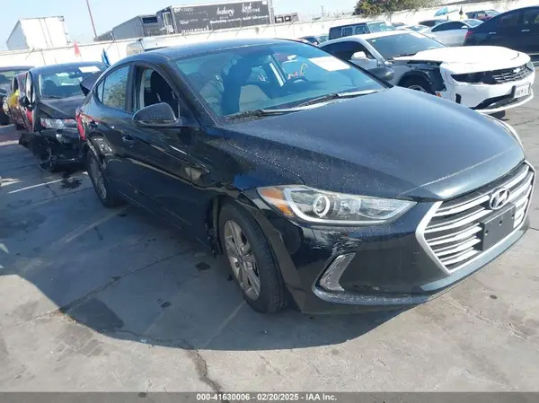 KMHD84LF0HU249898 2017 HYUNDAI ELANTRA - Image 1