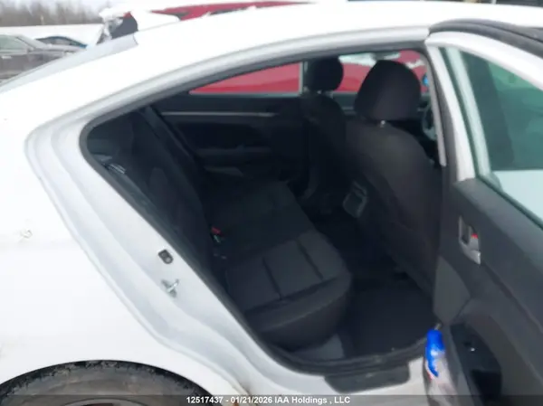 KMHD84LF0HU252543 2017 HYUNDAI ELANTRA - Image 8