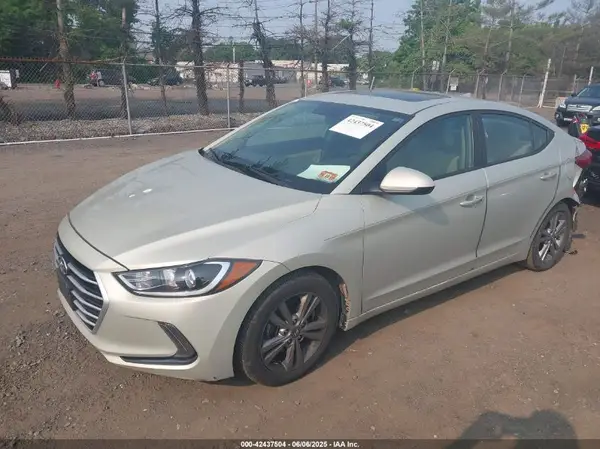 KMHD84LF0HU255099 2017 HYUNDAI ELANTRA - Image 2