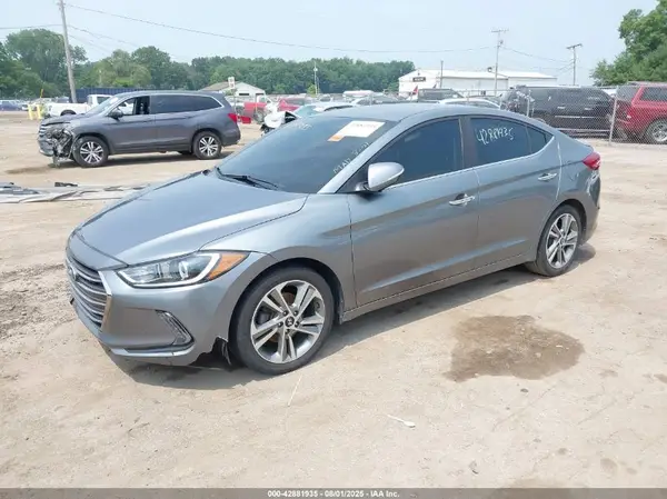 KMHD84LF0HU263557 2017 HYUNDAI ELANTRA - Image 2