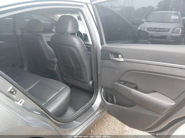 KMHD84LF0HU263980 2017 HYUNDAI ELANTRA - Image 8