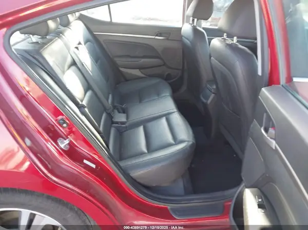 KMHD84LF0HU313759 2017 HYUNDAI ELANTRA - Image 8