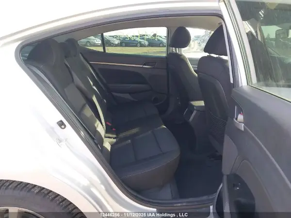 KMHD84LF0HU321313 2017 HYUNDAI ELANTRA - Image 8
