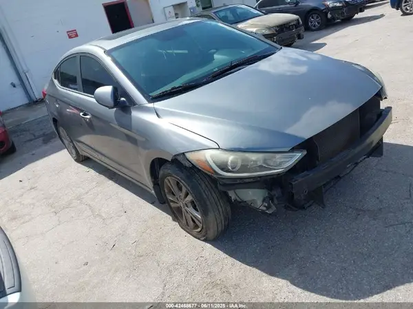 KMHD84LF0HU368843 2017 HYUNDAI ELANTRA - Image 1