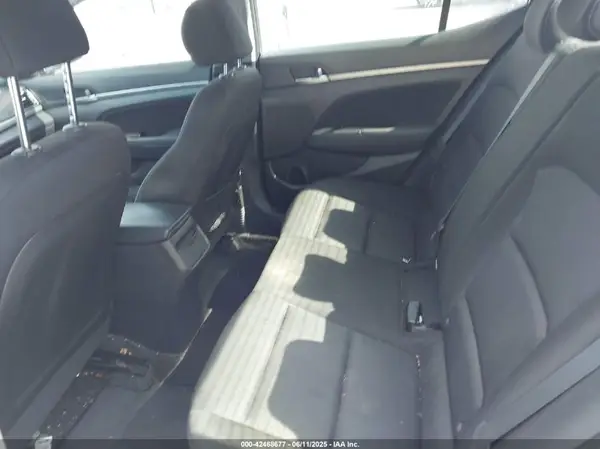 KMHD84LF0HU368843 2017 HYUNDAI ELANTRA - Image 8