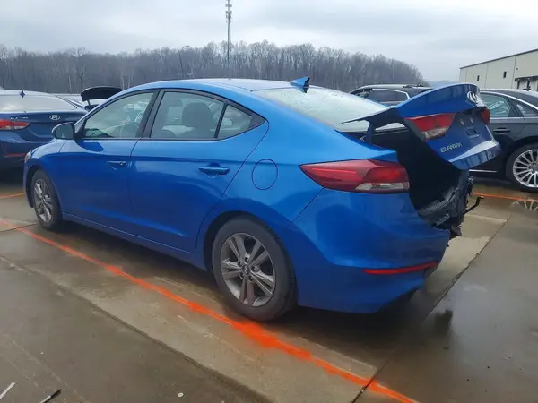 KMHD84LF0HU395802 2017 HYUNDAI ELANTRA - Image 2