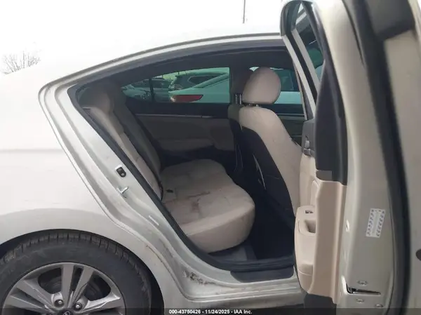 KMHD84LF0HU396139 2017 HYUNDAI ELANTRA - Image 8