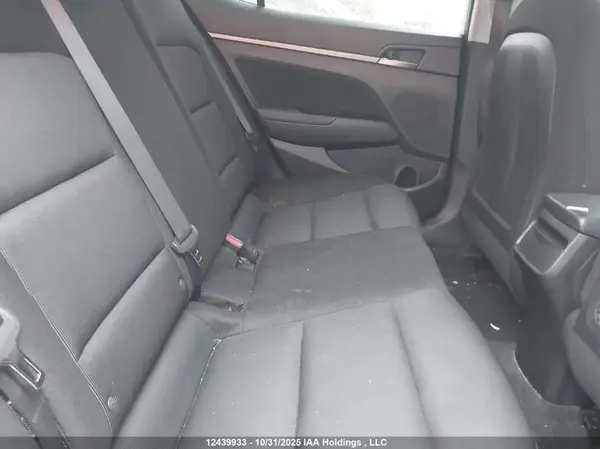 KMHD84LF0HU402358 2017 HYUNDAI ELANTRA - Image 8