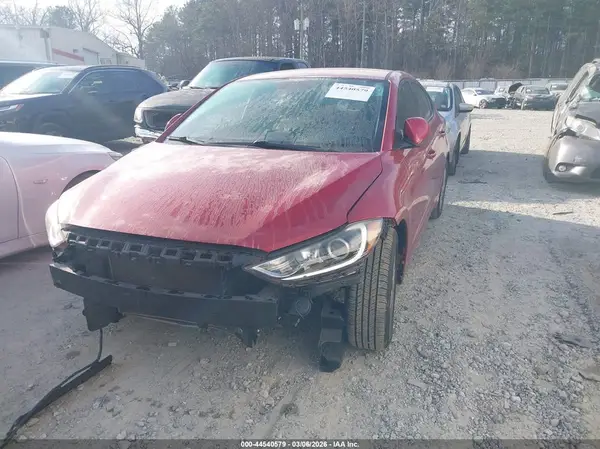 KMHD84LF0HU404742 2017 HYUNDAI ELANTRA - Image 2