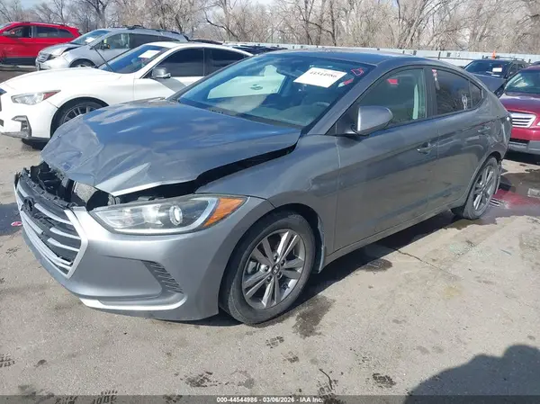 KMHD84LF0HU406247 2017 HYUNDAI ELANTRA - Image 2