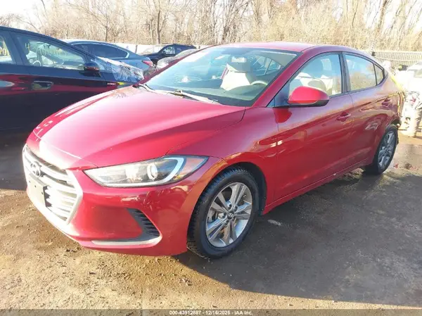 KMHD84LF0HU410380 2017 HYUNDAI ELANTRA - Image 2