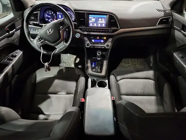 KMHD84LF0HU425283 2017 HYUNDAI ELANTRA - Image 8