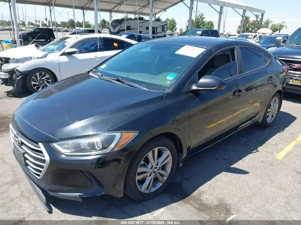 KMHD84LF0HU425977 2017 HYUNDAI ELANTRA - Image 2