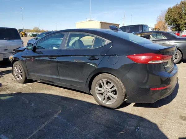 KMHD84LF0HU425980 2017 HYUNDAI ELANTRA - Image 2