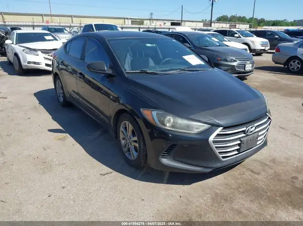 KMHD84LF0HU427079 2017 HYUNDAI ELANTRA - Image 1