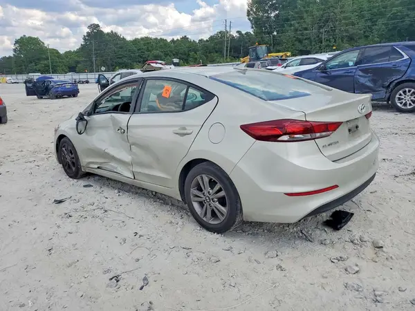 KMHD84LF0HU431231 2017 HYUNDAI ELANTRA - Image 2