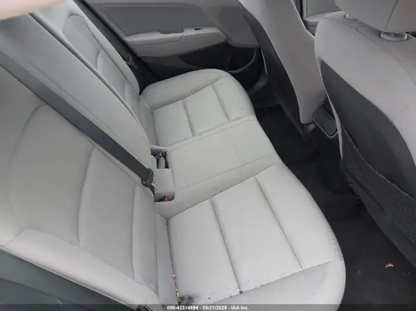KMHD84LF0JU449279 2018 HYUNDAI ELANTRA - Image 8