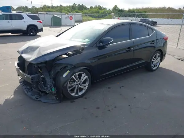 KMHD84LF0JU449461 2018 HYUNDAI ELANTRA - Image 2