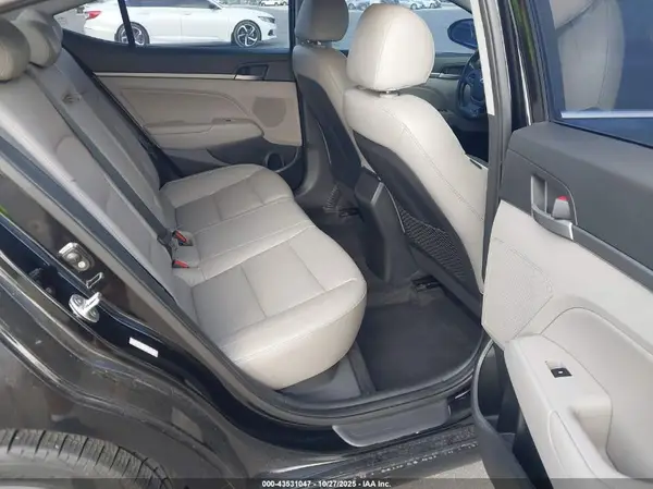 KMHD84LF0JU449461 2018 HYUNDAI ELANTRA - Image 8