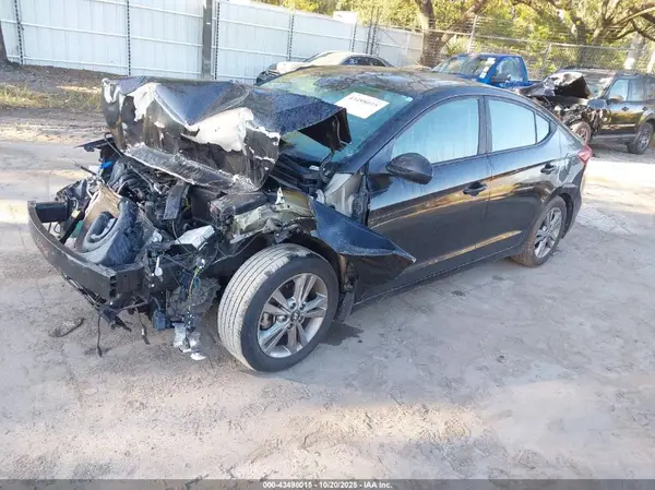 KMHD84LF0JU468804 2018 HYUNDAI ELANTRA - Image 2