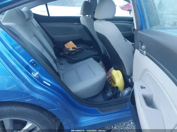 KMHD84LF0JU472190 2018 HYUNDAI ELANTRA - Image 8