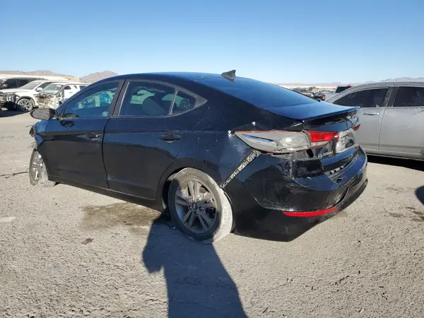 KMHD84LF0JU499776 2018 HYUNDAI ELANTRA - Image 2