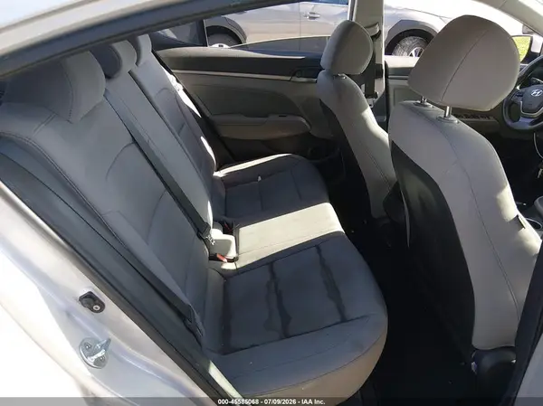 KMHD84LF0JU499843 2018 HYUNDAI ELANTRA - Image 8