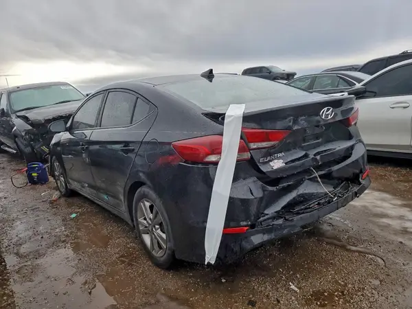 KMHD84LF0JU502885 2018 HYUNDAI ELANTRA - Image 2