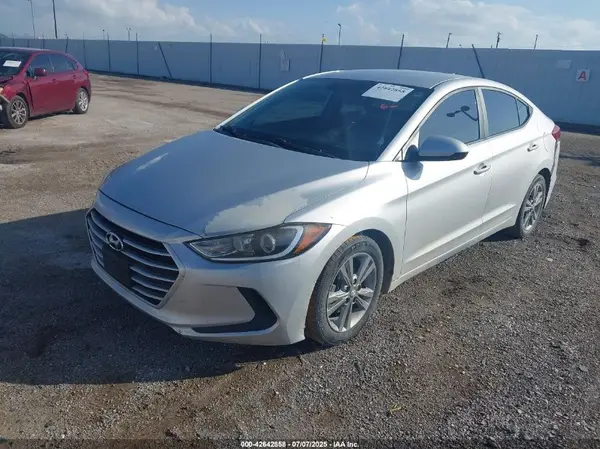 KMHD84LF0JU504295 2018 HYUNDAI ELANTRA - Image 2