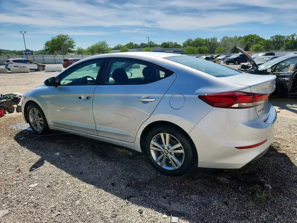 KMHD84LF0JU505527 2018 HYUNDAI ELANTRA - Image 2