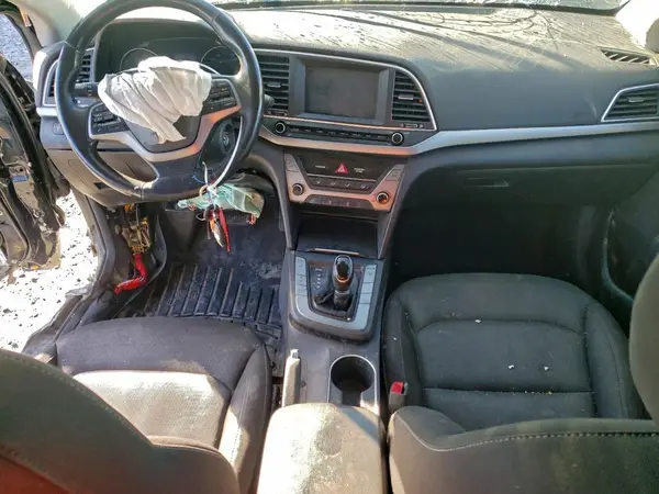KMHD84LF0JU515975 2018 HYUNDAI ELANTRA - Image 8