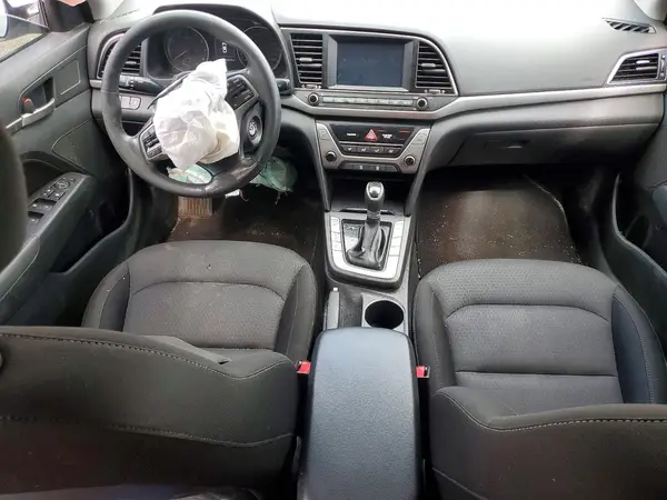 KMHD84LF0JU517502 2018 HYUNDAI ELANTRA - Image 8