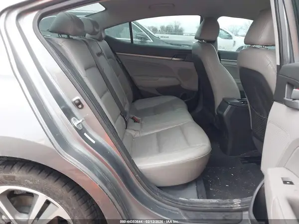 KMHD84LF0JU547681 2018 HYUNDAI ELANTRA - Image 8