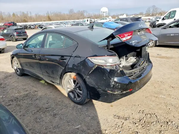 KMHD84LF0JU556090 2018 HYUNDAI ELANTRA - Image 2