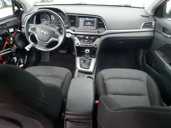 KMHD84LF0JU556381 2018 HYUNDAI ELANTRA - Image 8